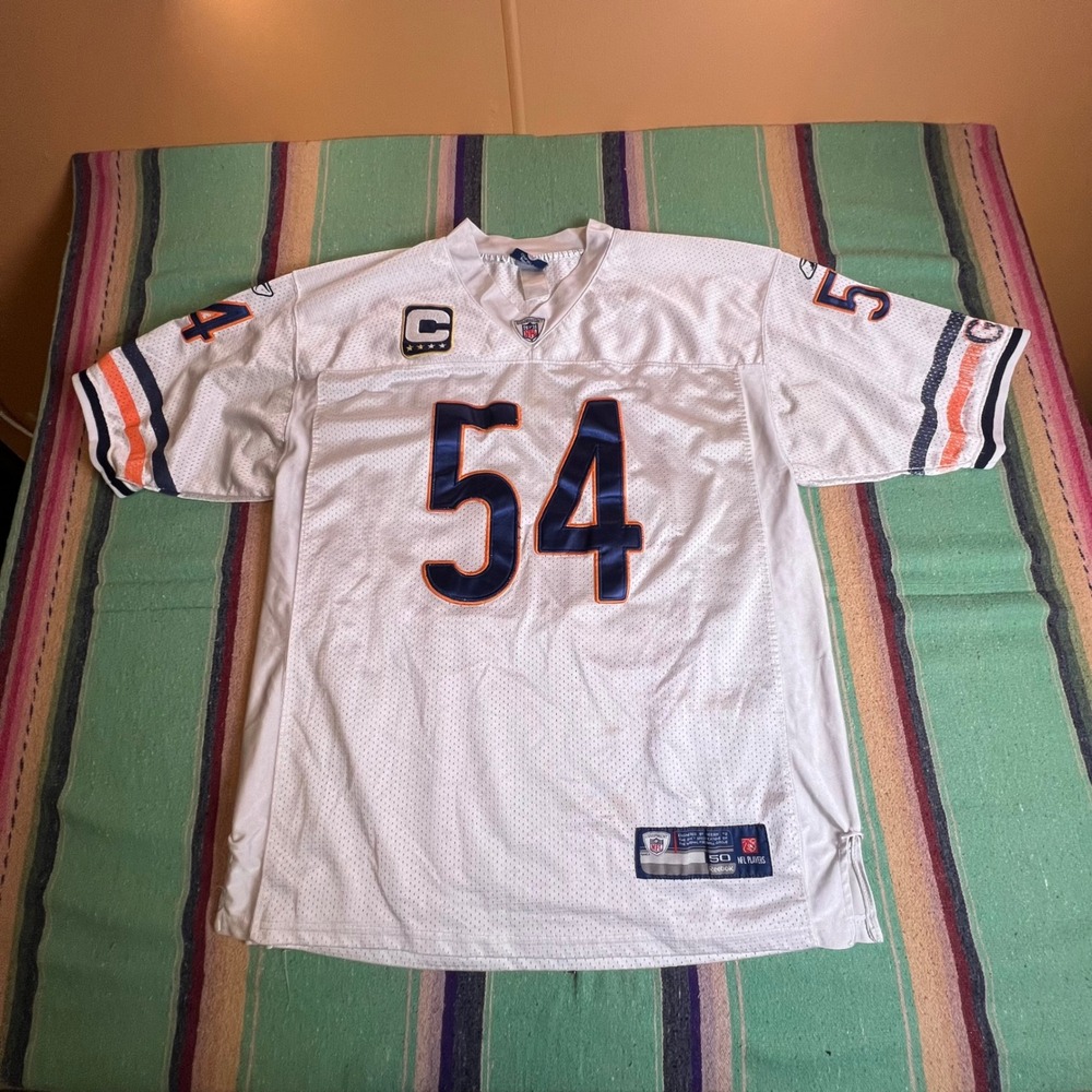 Reebok Chicago Bears Jersey Mens 50 White Brian Urlacher 54 Stitched NFL Captain